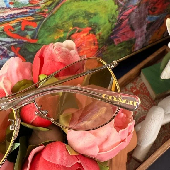 *NWT* Coach L1013 HC 7079 90055A Shiny Light Gold Aviator Sunglasses - Picture 8 of 12